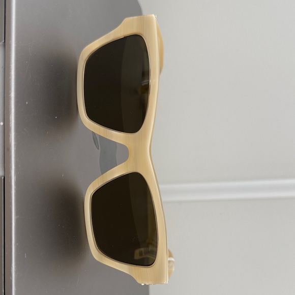 Tory Burch Accessories - Tory Burch Cream Sunglasses